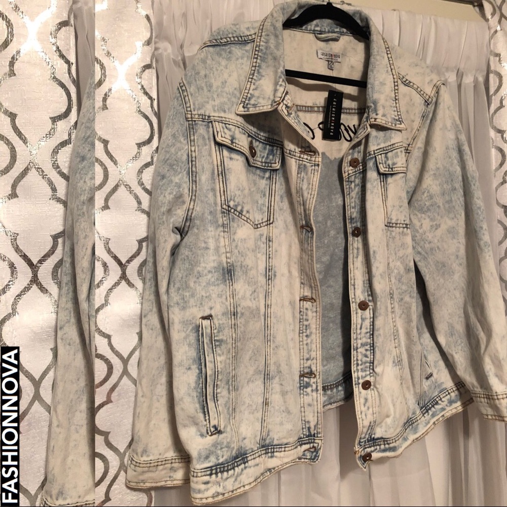 FASHIONNOVA OVERSIZED DENIM ACID JACKET